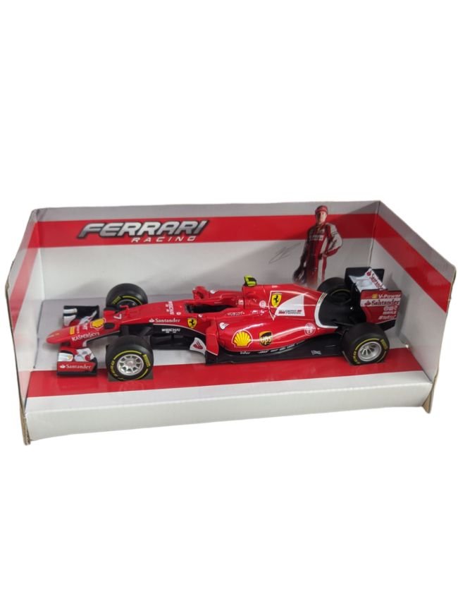 Bburago 1:24 Ferrari Racing SF15T