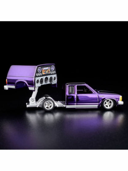 Hot Wheels RLC 1986 Nissan 720 King Cab rlc