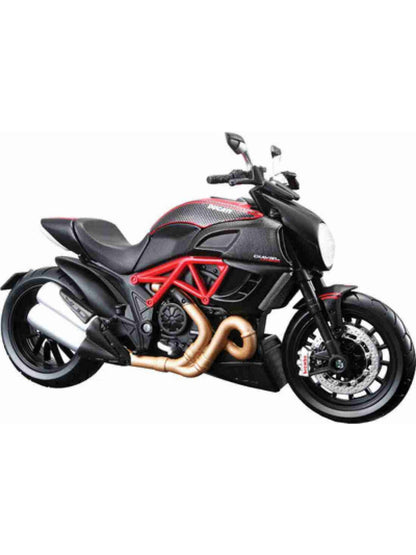 Ducati Diavel Carbon (1:18 Scale) Diecast Bike Model (Bike in Excellent Condition / Card Damage)