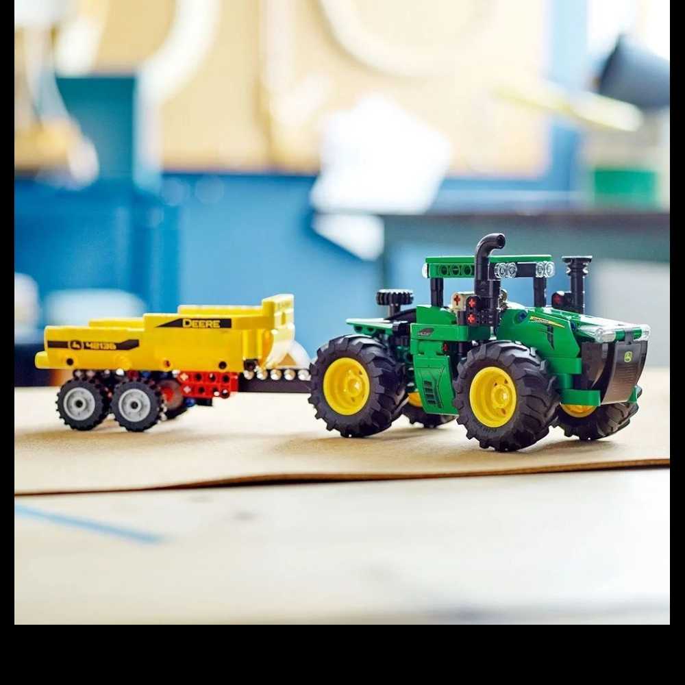 LEGO Technic 42136 john deere 9620r 4wd Tractor